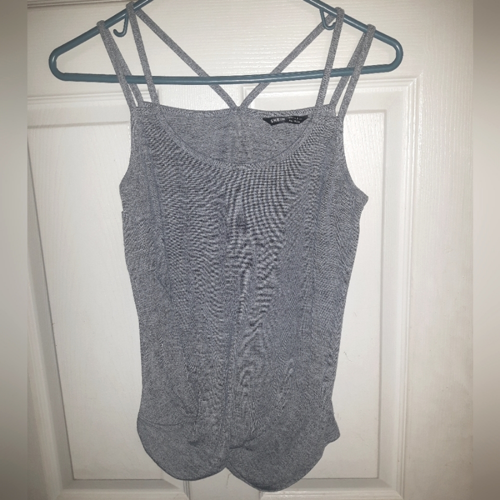 💌 5 for 15 - Small Grey Tanktop with Runched Bottom